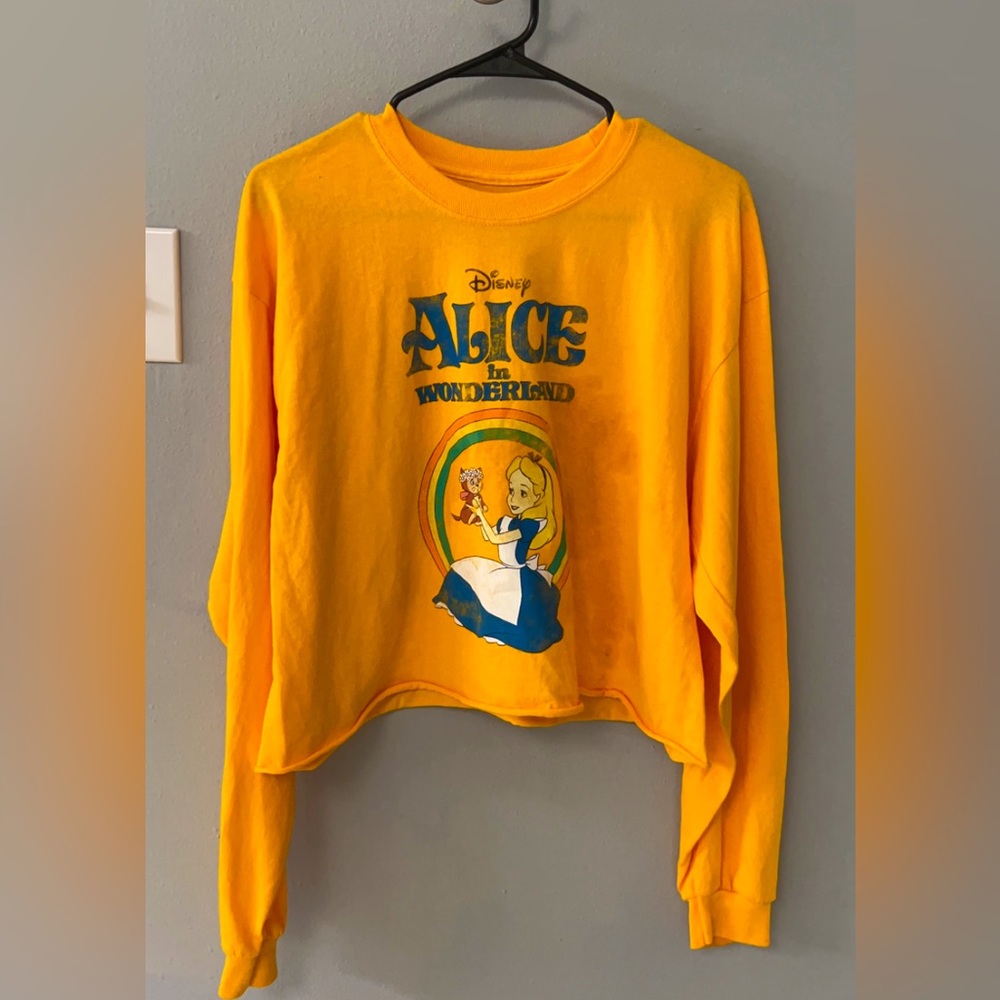 Alice in Wonderland Cropped Longsleeve